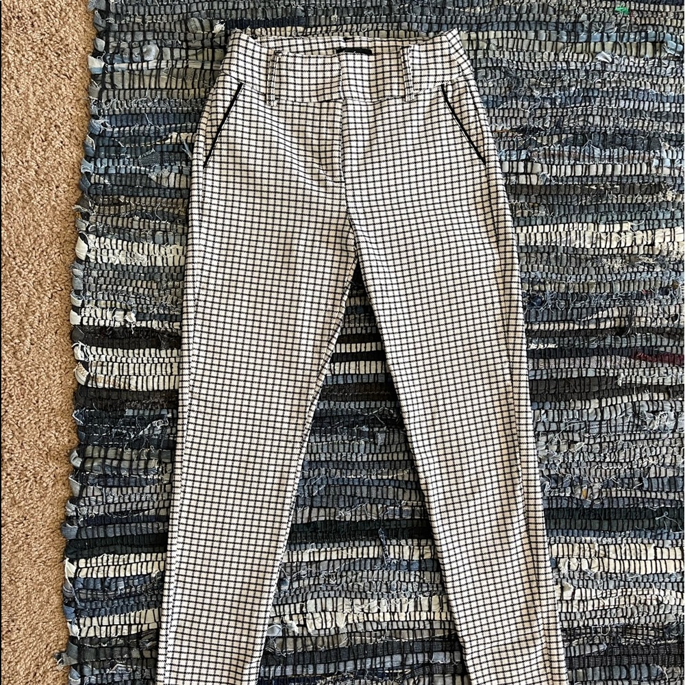 Chocolate USA White checkered skinny pants